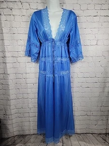 Vintage Bernette New York Polyester Lace Robe Blue Size Large - Picture 1 of 8