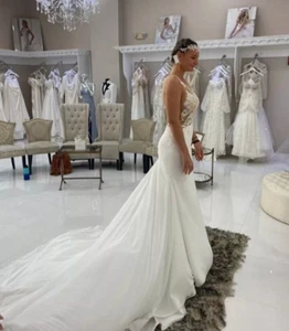 Vanilla Sposa Wedding gown Sheer Bodice with Floral Applique Size 38 Incl. Veil - Picture 1 of 7