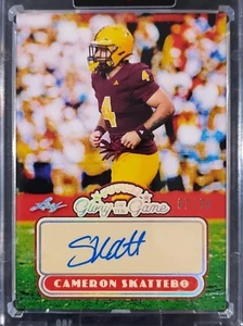 2025 Leaf Glory Of The Game Cameron Skattebo 07/99 Future AUTO Rookie GIANTS - Bild 1 von 5