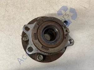 Mitsubishi Outlander 2.4 PHEV 15-19 4B12 Rear Left Wheel Hub - Picture 1 of 10