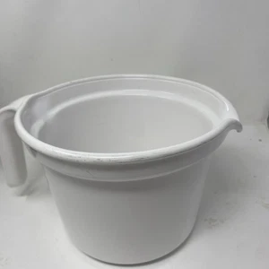 Corning  batter bowl  pitcher 1.5 L made in the USA baking Thanksgiving vintage - Picture 1 of 5