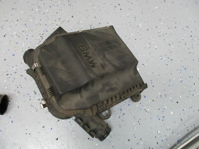 08-10 Filtro de caja de admisión de aire OEM BMW 535i E6x 13717556547 Foto 1 de 3