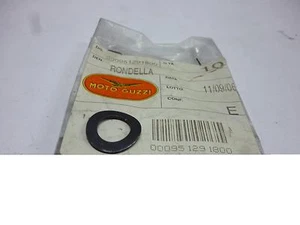 RONDELLA ELASTICA COPPA OLIO MOTO GUZZI V35 V7 NEVADA GRISO CALIFORN GU95129180 - Imagen 1 de 1