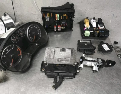 KIT ECU MOTOR MANUAL 5 VELOCIDADES AUDI A3 2009 1.9 TDI 3 puertas 03g906056s  Foto 1 de 4