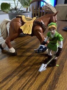 2000 The Legend of Zelda Ocarina of Time Link and Epona Figures Nintendo