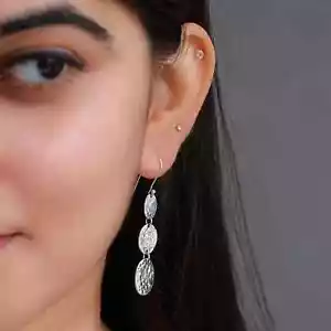 Dangling Hammered Circle Linked Women Earrings 925 Silver Designer Long Earrings - Picture 1 of 5