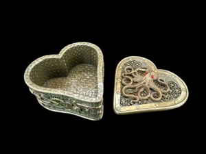 Herzförmige Schachtel mit Oktopus Veronese WU77295A4 - Bild 1 von 6