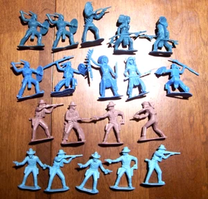 50mm, Plastic 10 BLUE INDIANS + 9 LT. BLUE COWBOYS Unbranded/Recent Prod. ALL NM - Picture 1 of 4