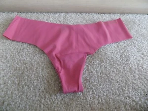 Victoria's Secret Tong Panty Size M NEW - Picture 1 of 2