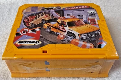 NEW 2001 Matchbox “MB Garage” Pop-Up & Go Fold-N-Go Playset w/ Tow Truck  SEALED - Image 1 of 4