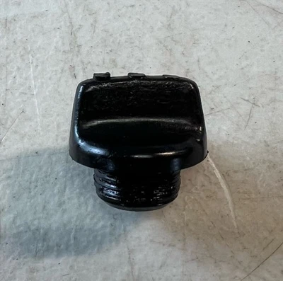 Suzuki Fa50 Fa 50 1986 lanzadera tapa de llenado de aceite Foto 1 de 2