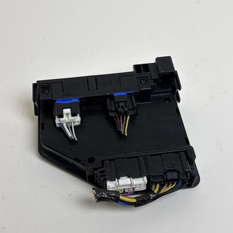 Lexus Es350 2011 bloque de conexiones caja de fusibles 82720-33172 OEM Foto 1 de 4