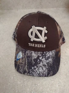 NC Tarheels Baseballmütze Camouflage Neu - Bild 1 von 3