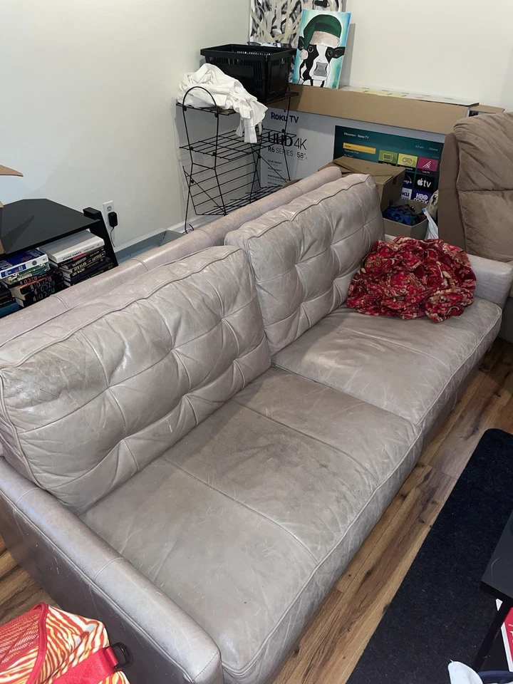 Sofá Off-White, excelente estado, usado, 2-3 personas, $250 Foto 1 de 3