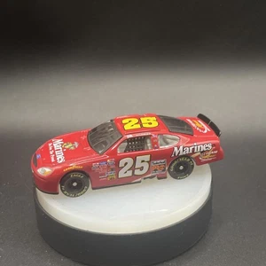 2000’s Bobby Hamilton Jr #25 Marines 1:64 NASCAR Loose Diecast - Bild 1 von 7