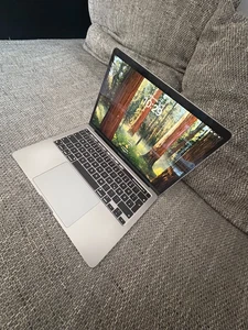 2020 Apple MacBook Pro mit Apple M1 Chip 13 Zoll, 16GB RAM, 512G - Afbeelding 1 van 11