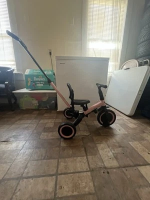 Bicicleta para niños pequeños, rosa, negra Foto 1 de 3