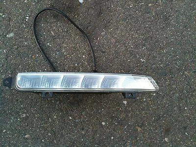 2010-2013 w216 Mercedes CL600 CL65 CL550 Driver side Fog Light A 221 820 11 56 - Image 1 of 4
