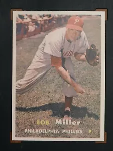 Tarjeta de béisbol Topps 1957 #46 de Bob Miller (casi nueva como nueva o mejor) - Imagen 1 de 2