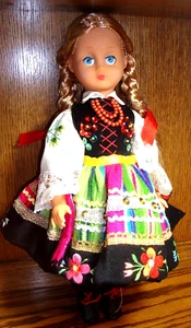 💙 Puppe Polnisches Mädchen blond mit Schweineschwänzen mehrfarbig Kleid ~ Perlen ~ Gummi Gesicht 743 - Bild 1 von 10