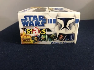 "Star Wars" Clone Wars - Box Sigillato 50 Bustine!! Ed.Panini STAKS - Foto 1 di 6