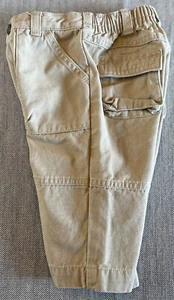 Pantalón de piloto utilitario de bolsillo 3D con solapa Little Aviator 2005 de colección Gymboree 6-12M caqui - Imagen 1 de 4