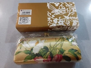 National Palace Museum Taipei, Taiwan Small Clutch Purse Floral Sealed - Picture 1 of 6