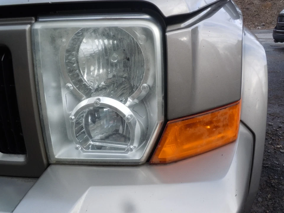 Faro halógeno izquierdo Jeep Commander 2006-2010 conductor izquierdo OEM Foto 1 de 1