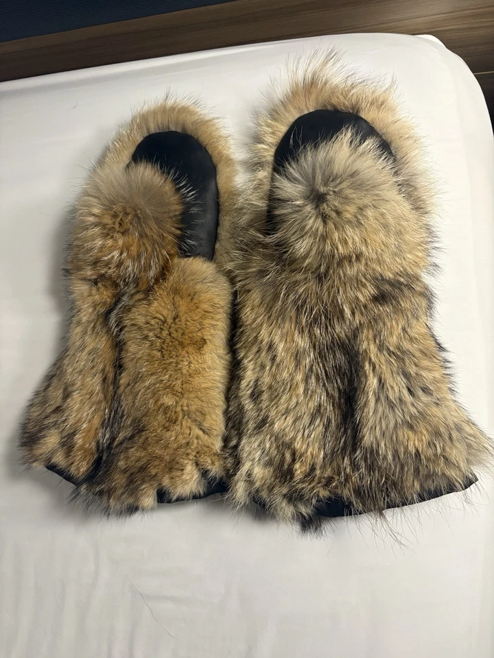 Mitones de piel de coyote Real Ozark Foto 1 de 1