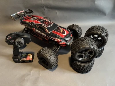 Traxxas E-Revo brushless 1:8 -  2,4 GHz Fernsteuerung - inkl. Zubehör & OVP - Bild 1 von 4