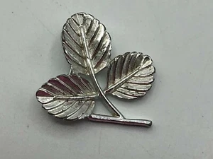 Spilla spilla Sarah COV Coventry tono argento foglie vintage firmata vintage Natale? - Foto 1 di 7