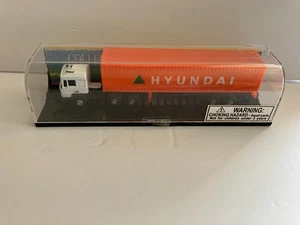 HO 1:87 Collectible Series Smart Toys Hyundai Semi Truck Unused in Case - Picture 1 of 4