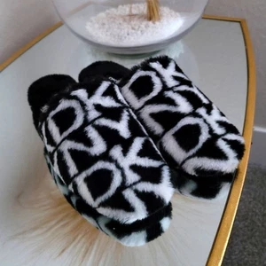 DKNY Kunstfell Hausschuhe - Bild 1 von 4