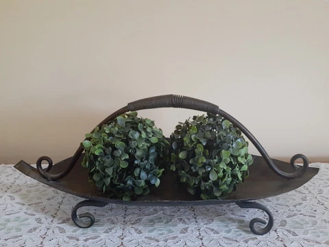 Rustic Fall Autumn Metal Leaf Shaped Basket  Handle Home/Kitchen Decorative Cover