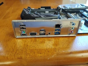 GIGABYTE X570 UD AMD, internes Mainboard, getestet und voll funktionsfähig - Bild 1 von 3