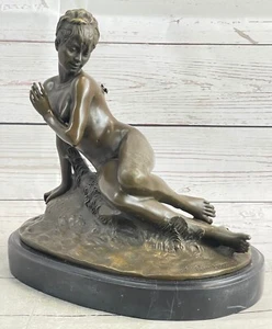 Belleza atemporal firmada mujer desnuda con mariposa arte bronce por Leon Bertaux - Imagen 1 de 10