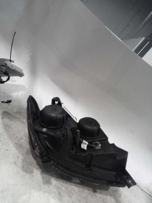 Driver Left Headlight Without Projector Fits 15-22 COLORADO 486569 - Изображение 1 из 2