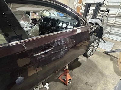 Оригинальная передняя пассажирская (правая) дверь для Toyota Avalon 2013-2018 годов выпуска - Изображение 1 из 4