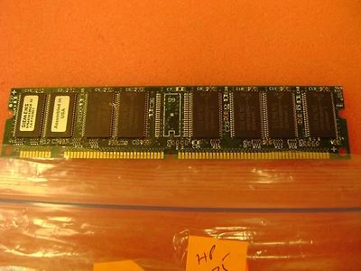 Infineon 32MB 168p PC66 16c 2x8 SDRAM HYS64V4120GU-10 from HP Pavilion 8275 - Image 1 of 3