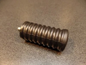 VINTAGE HARLEY DAVIDSON 2 1/4" RUBBER PASSENGER  FOOT PEG (O) - Picture 1 of 7