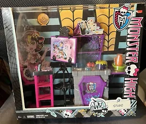 Monster High Art Class Studio Play Set Original Box Unopened - Picture 1 of 4