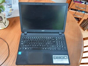 Acer Aspire E15 ES1-571 P9L5 Laptop - Picture 1 of 4