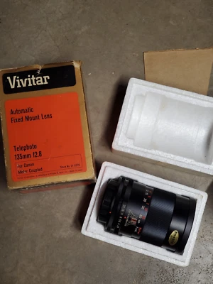 Vivitar 135mm f2.8 Auto Telephoto Lens GREAT CONDITION; vintage lens for Canon - Image 1 of 4