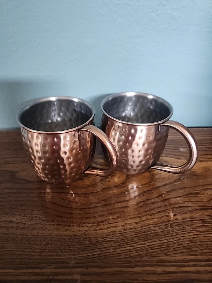 Tazas de cobre Foto 1 de 1