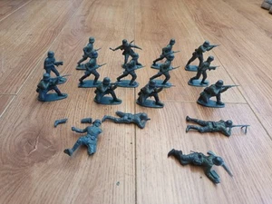 Airfix 1:32 Scale German Infantry Toy Soldiers Plastic Vintage - Picture 1 of 12