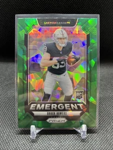 Panini Prizm Brock Bowers Green Ice Emergent RC #8 2024 - Imagen 1 de 2