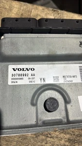 Denso ECU 30788992AA MB279700-9470 Volvo Engine Control Module ECM Unit - Picture 1 of 1