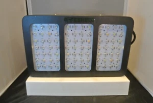 GreenGo Model #GG-A900 Led Grow Light - Picture 1 of 5