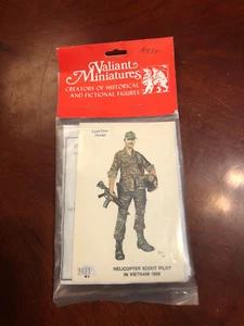 Valiant Miniatures Helicopter Scout Pilot in Vietnam 1969 Kit# 9871 - Picture 1 of 2