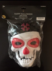 NUOVO teschio maschera pirata maschera illumina costume Halloween taglia adolescente giovane adulto - Foto 1 di 2